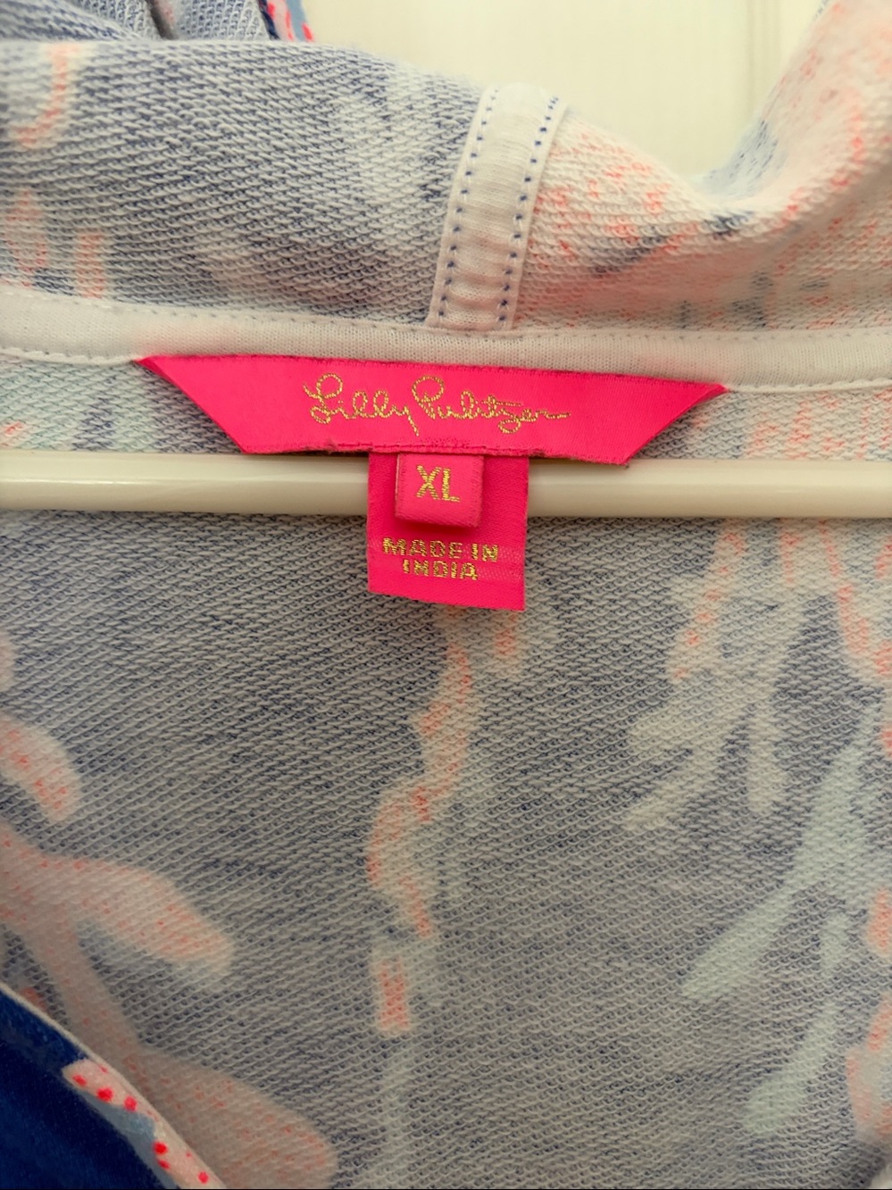 Lilly Pulitzer Hoodie in “ Swim On Over Borealis Blue” size Women’s XL - Picture 3 of 10